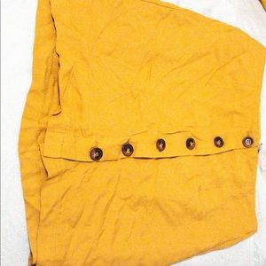 Yellow/Gold Like Short Skirt